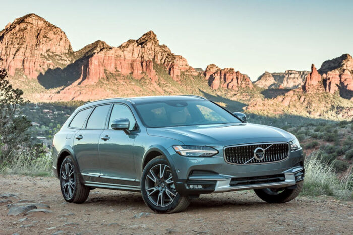 Volvo V90 Cross Country (2016 - )