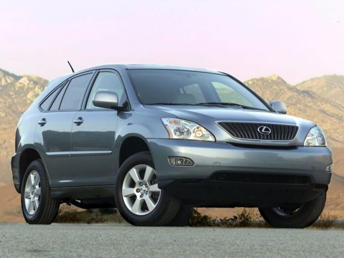 Read more about the article Lexus RX330 (2003 – 2009) Drehmoment Tabelle für Alufelgen und Stahlfelgen, Reifengrößen