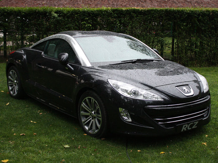 Read more about the article Peugeot RCZ (2010 – 2016) Drehmoment Tabelle für Alufelgen und Stahlfelgen, Reifengrößen