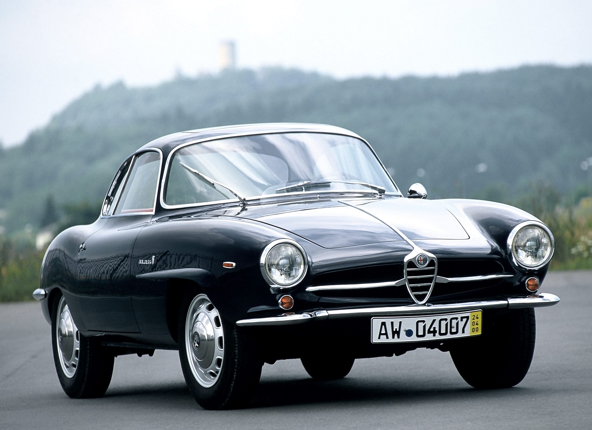 You are currently viewing Alfa Romeo Giulia (1962 – 1980) Drehmoment Tabelle für Alufelgen und Stahlfelgen, Reifengrößen