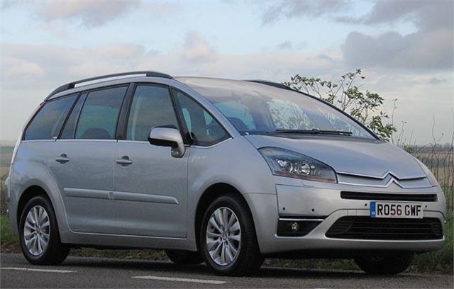 Read more about the article Citroen C4 Grande Picasso (2006 – 2011) Drehmoment Tabelle für Alufelgen und Stahlfelgen, Reifengrößen