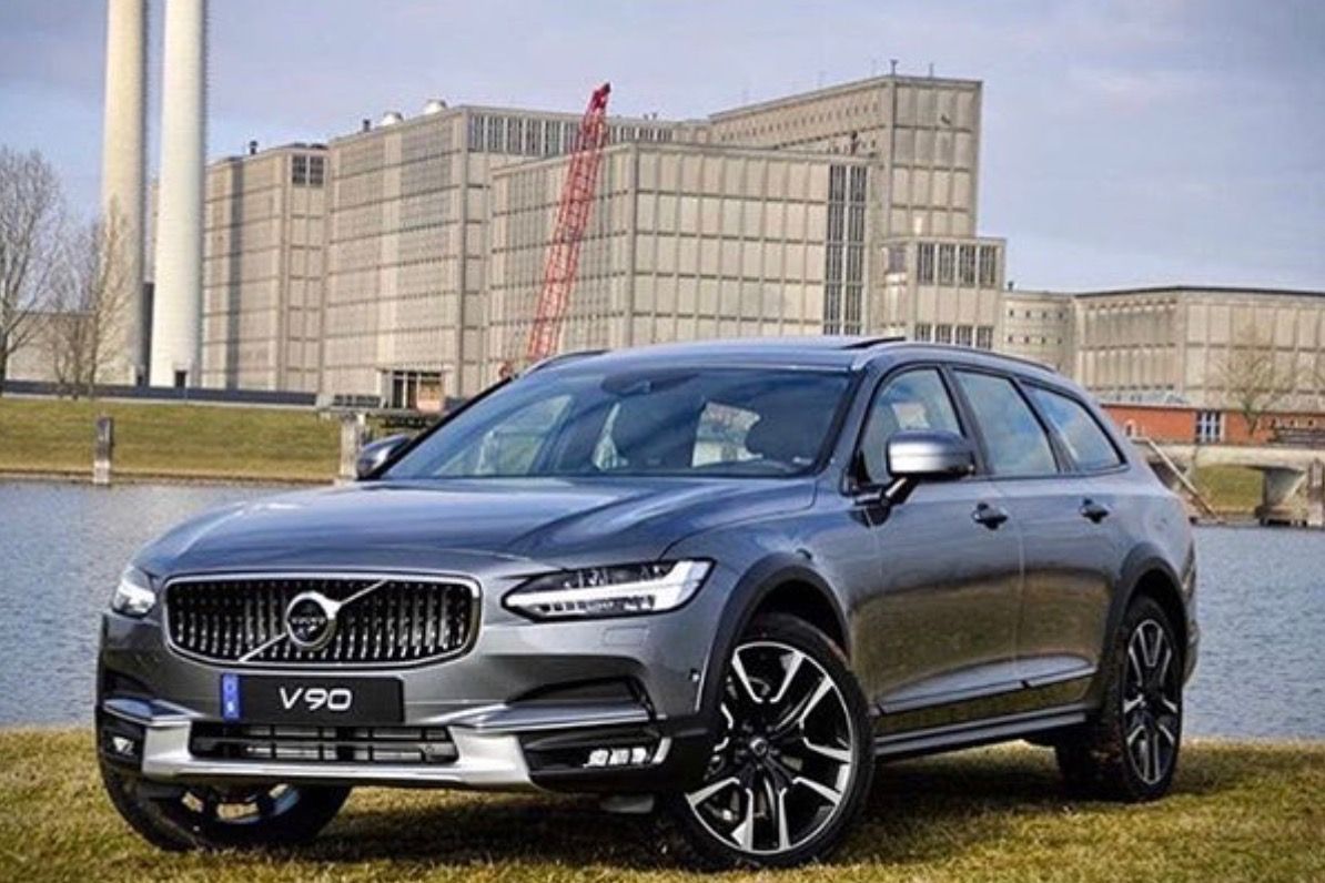 You are currently viewing Volvo V90 (2016 – ) Drehmoment Tabelle für Alufelgen und Stahlfelgen, Reifengrößen