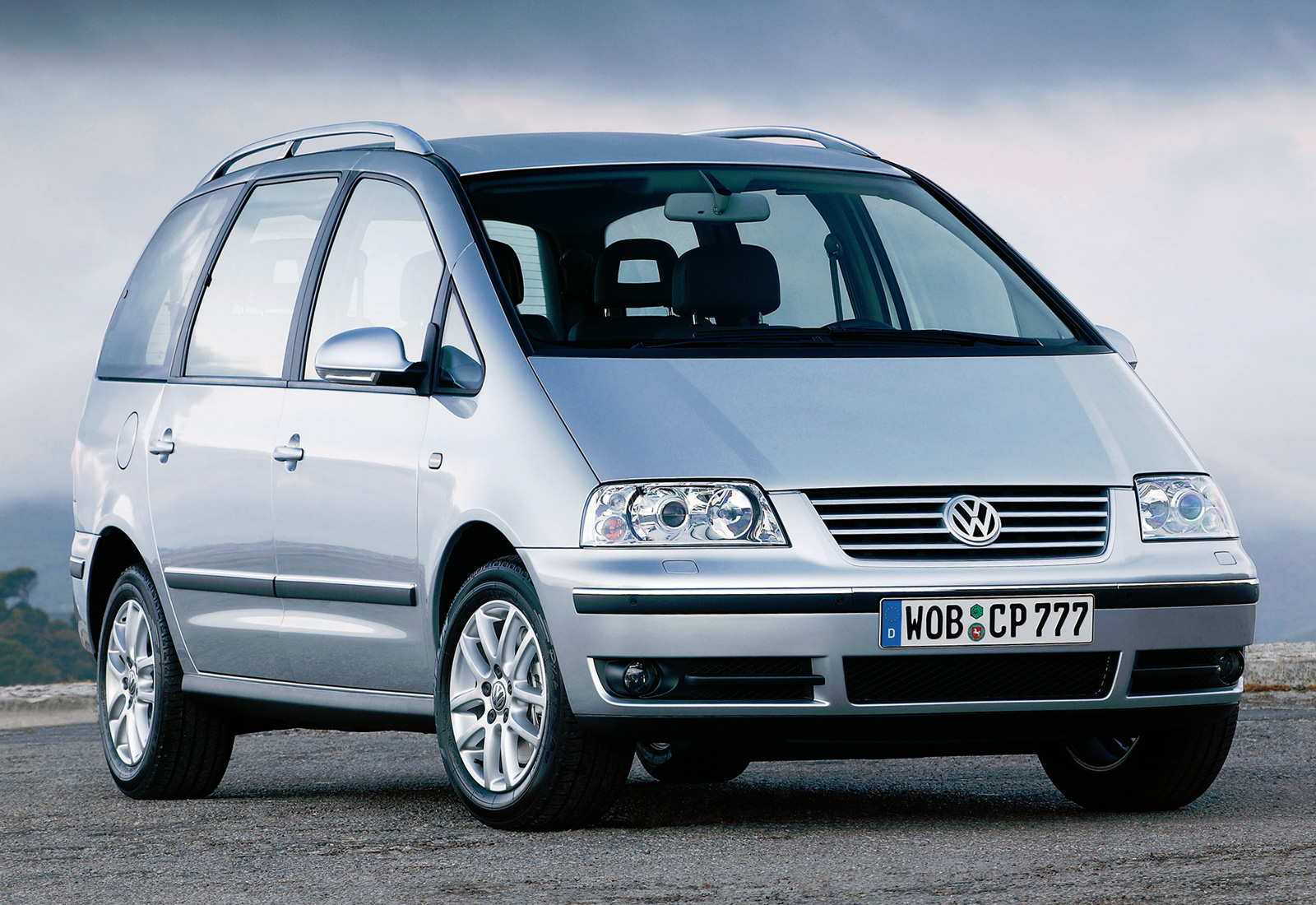You are currently viewing Volkswagen Sharan (1995 – 2010) Drehmoment Tabelle für Alufelgen und Stahlfelgen, Reifengrößen