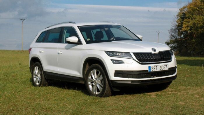 Read more about the article Škoda Kodiaq (2017 – ) Drehmoment Tabelle für Alufelgen und Stahlfelgen, Reifengrößen