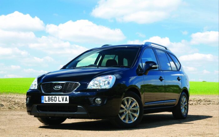 Kia Carens (2006 - 2012)