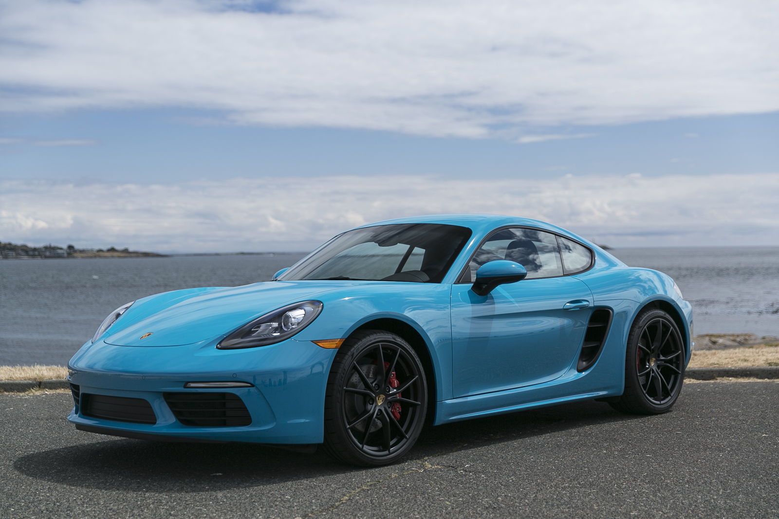 You are currently viewing Porsche Cayman 718 (2016 – ) Drehmoment Tabelle für Alufelgen und Stahlfelgen, Reifengrößen
