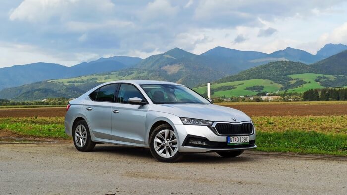 Read more about the article Škoda Octavia IV (2020 – ) Drehmoment Tabelle für Alufelgen und Stahlfelgen, Reifengrößen