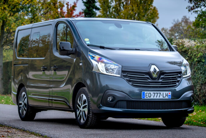 Read more about the article Renault Trafic III (2014 – ) Drehmoment Tabelle für Alufelgen und Stahlfelgen, Reifengrößen