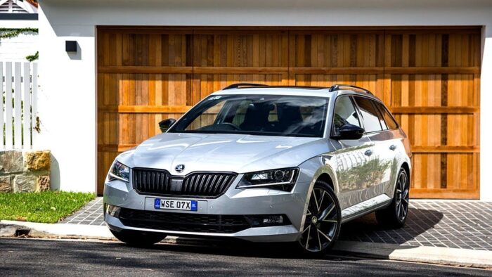 Read more about the article Škoda Superb Typ 3V (2015 – ) Drehmoment Tabelle für Alufelgen und Stahlfelgen