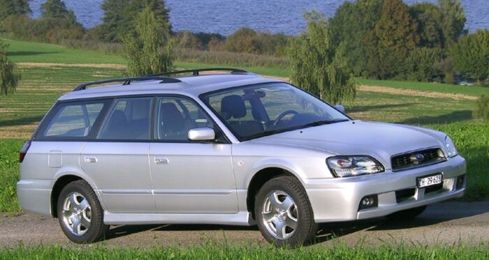 Read more about the article Subaru Legacy (1989 – 2003) Drehmoment Tabelle für Alufelgen und Stahlfelgen, Reifengrößen