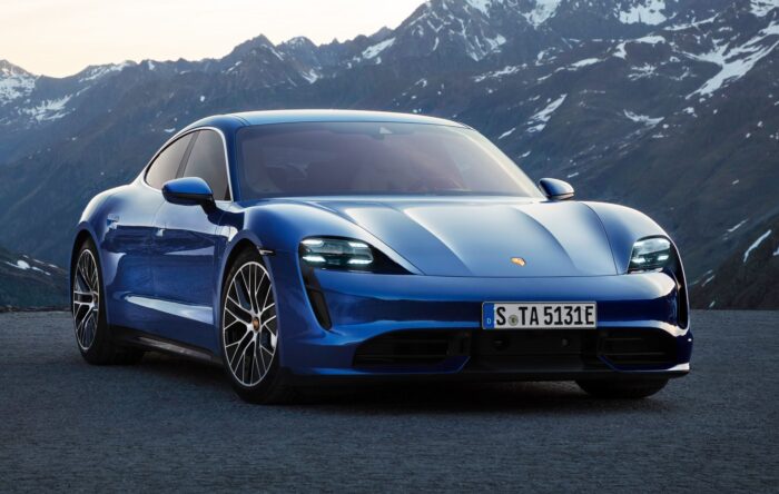 Porsche Taycan (2020 - )