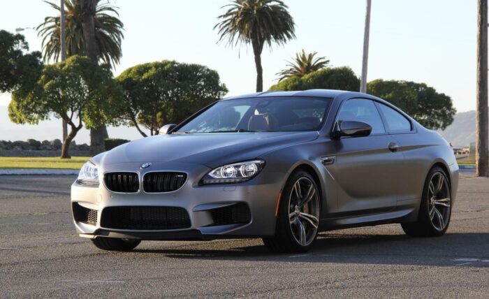 Read more about the article BMW M6 F13 Coupe (2012 – 2018) Drehmoment Tabelle für Alufelgen und Stahlfelgen, Reifengrößen