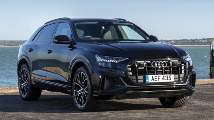 Read more about the article Audi SQ8 (2019 – ) Drehmoment Tabelle für Alufelgen und Stahlfelgen, Reifengrößen