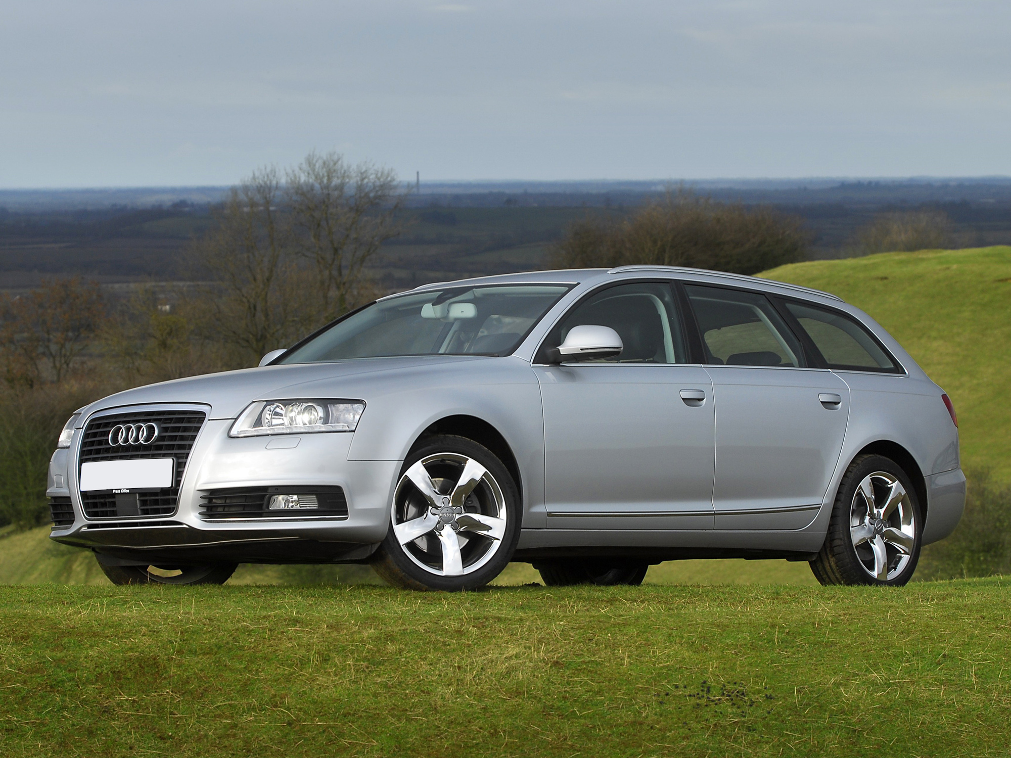 You are currently viewing Audi A6 C6 (2004 – 2011) Drehmoment Tabelle für Alufelgen und Stahlfelgen, Reifengrößen