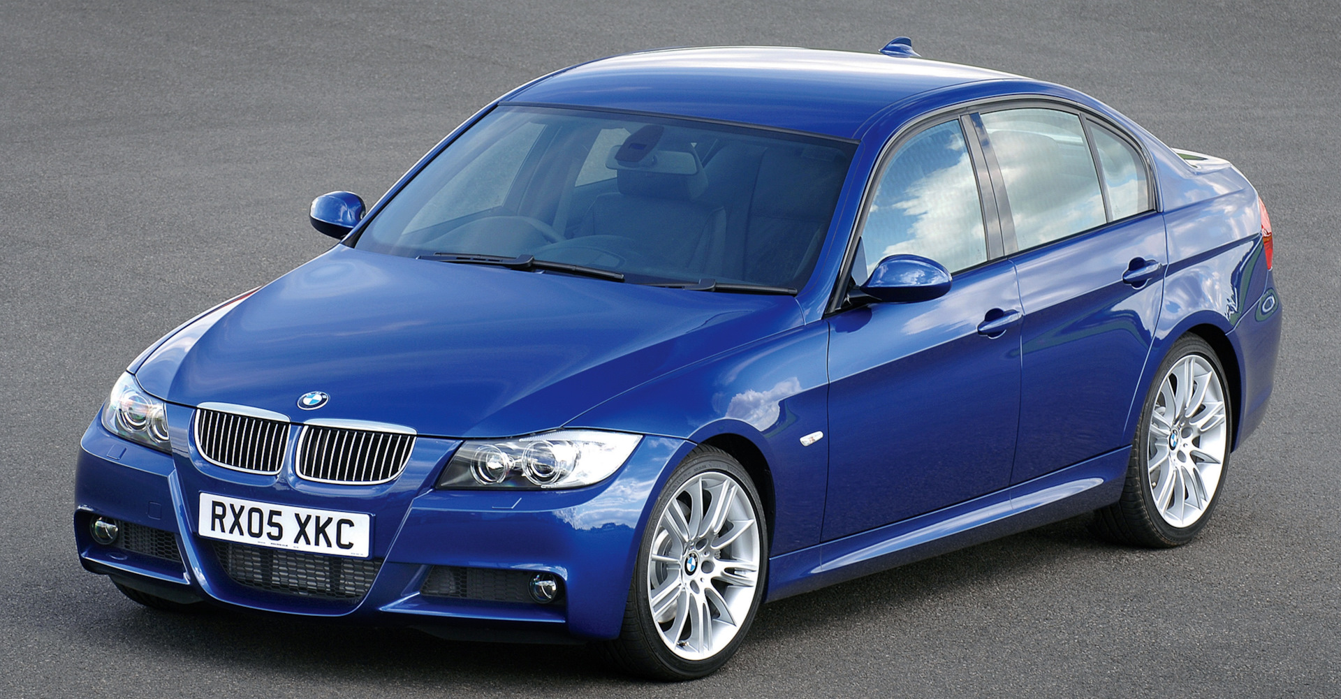 You are currently viewing BMW 3er E90 (2005 – 2011) Drehmoment Tabelle für Alufelgen und Stahlfelgen, Reifengrößen