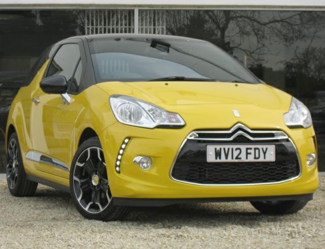 You are currently viewing Citroen DS3 (2010 – ) Drehmoment Tabelle für Alufelgen und Stahlfelgen, Reifengrößen