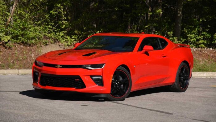 Read more about the article Chevrolet Camaro (2016 – ) Drehmoment Tabelle für Alufelgen und Stahlfelgen, Reifengrößen