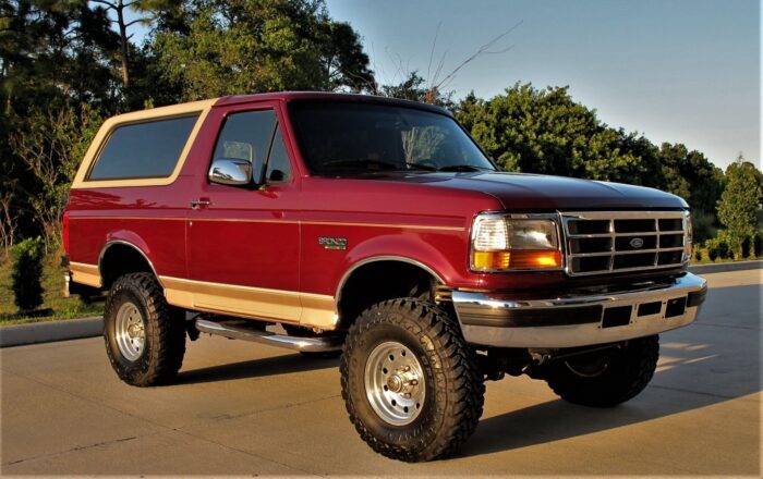 Ford Bronco (1975 - 1996)