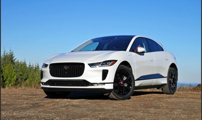 Read more about the article Jaguar I-Pace (2018 – ) Drehmoment Tabelle für Alufelgen und Stahlfelgen, Reifengrößen