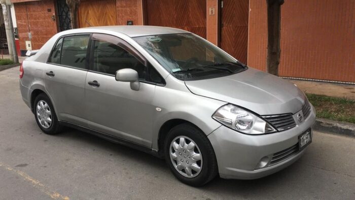 Nissan Tiida (2007 - )