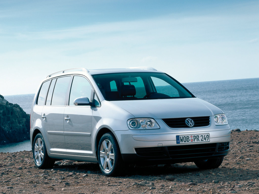 Read more about the article Volkswagen Touran (2003 – 2010) Drehmoment Tabelle für Alufelgen und Stahlfelgen, Reifengrößen